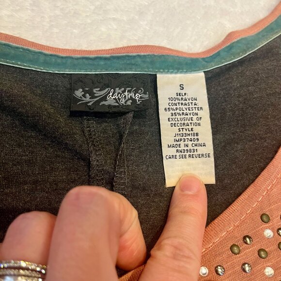 Daytrip, Salmon Studded Half-Sleeve Top, Size S - Picture 7 of 10